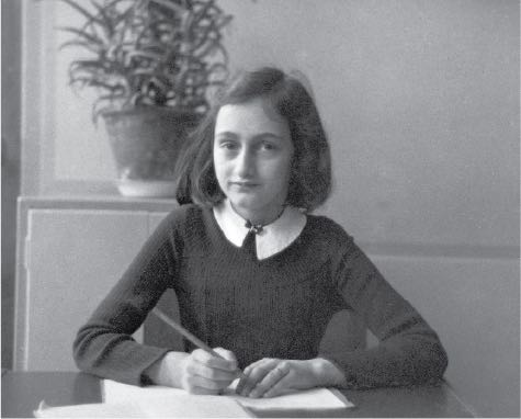 Anne no último ano letivo na escola Montessori.